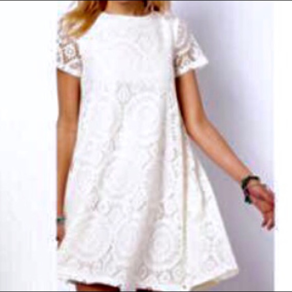 A-Line Embroidered Floral Lace White Dress - Sz XL